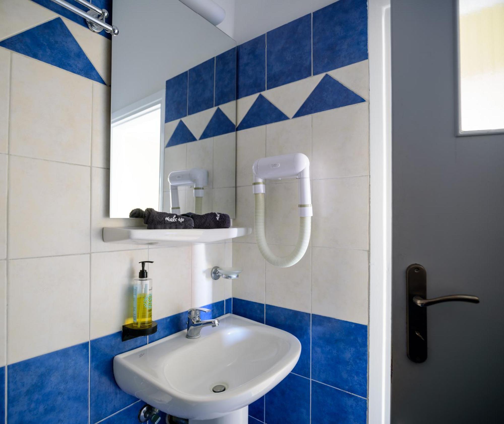 Karidis Hotel Kamári Exteriér fotografie