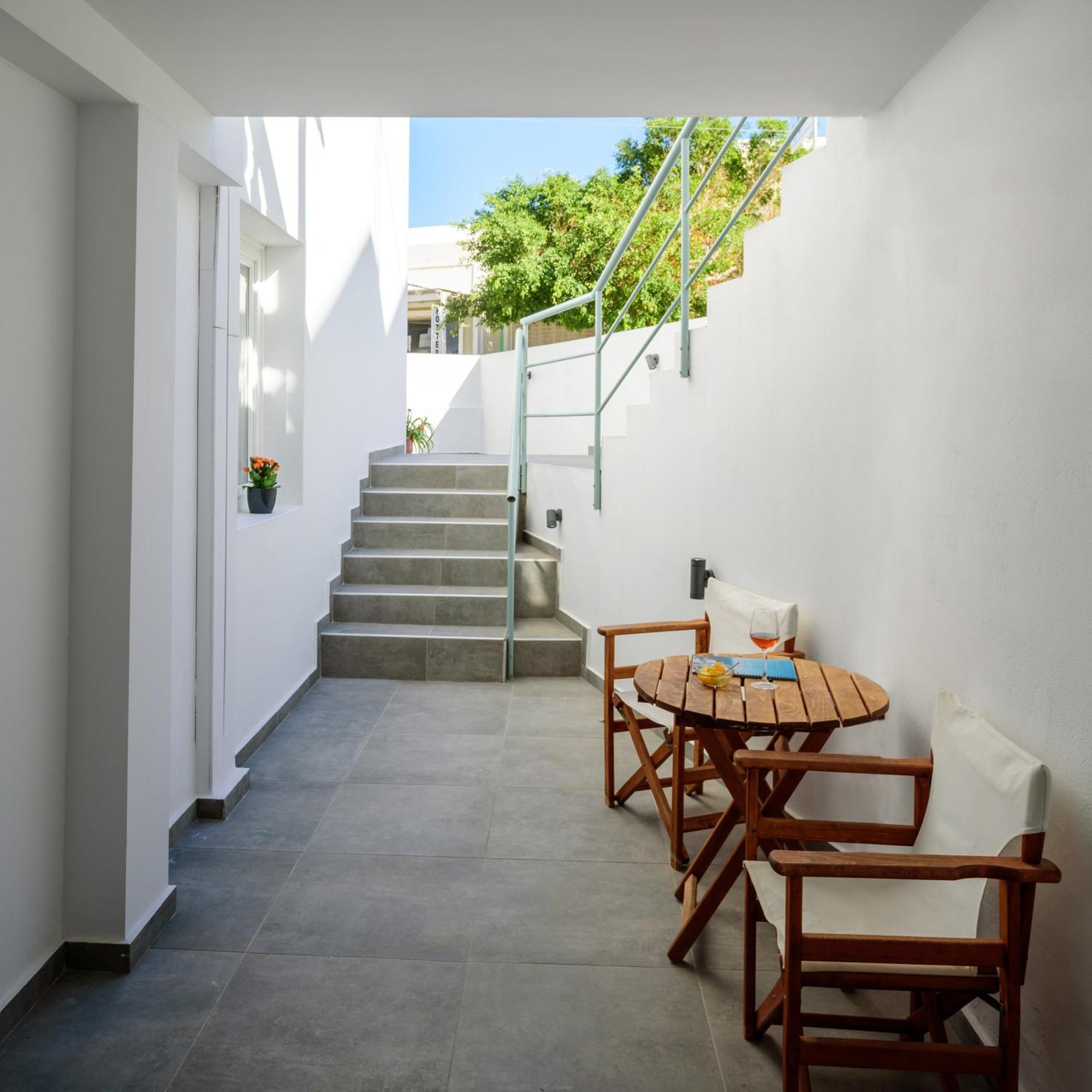 Karidis Hotel Kamári Exteriér fotografie